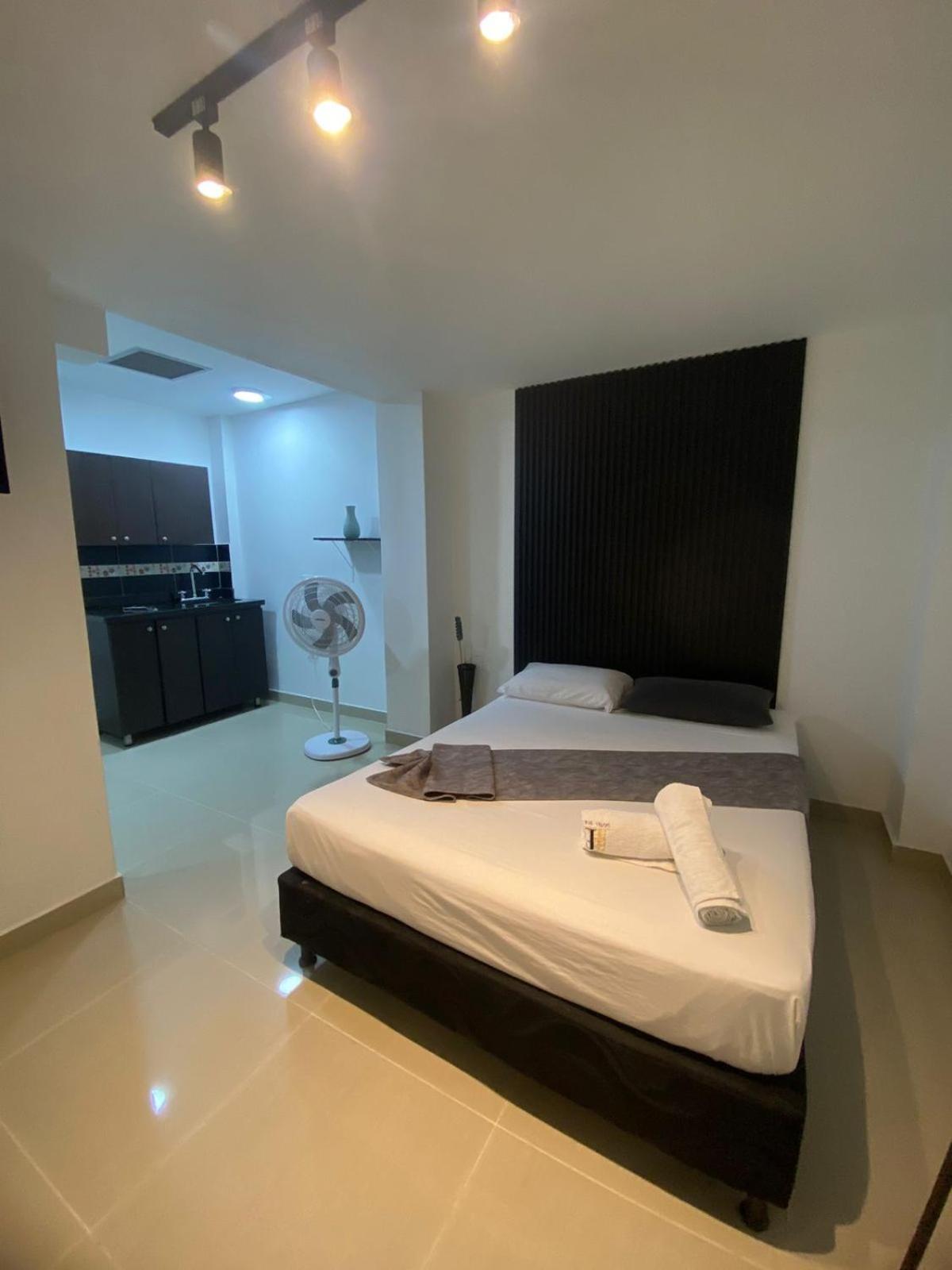 33 Hotel Bulerias Medellín Extérieur photo