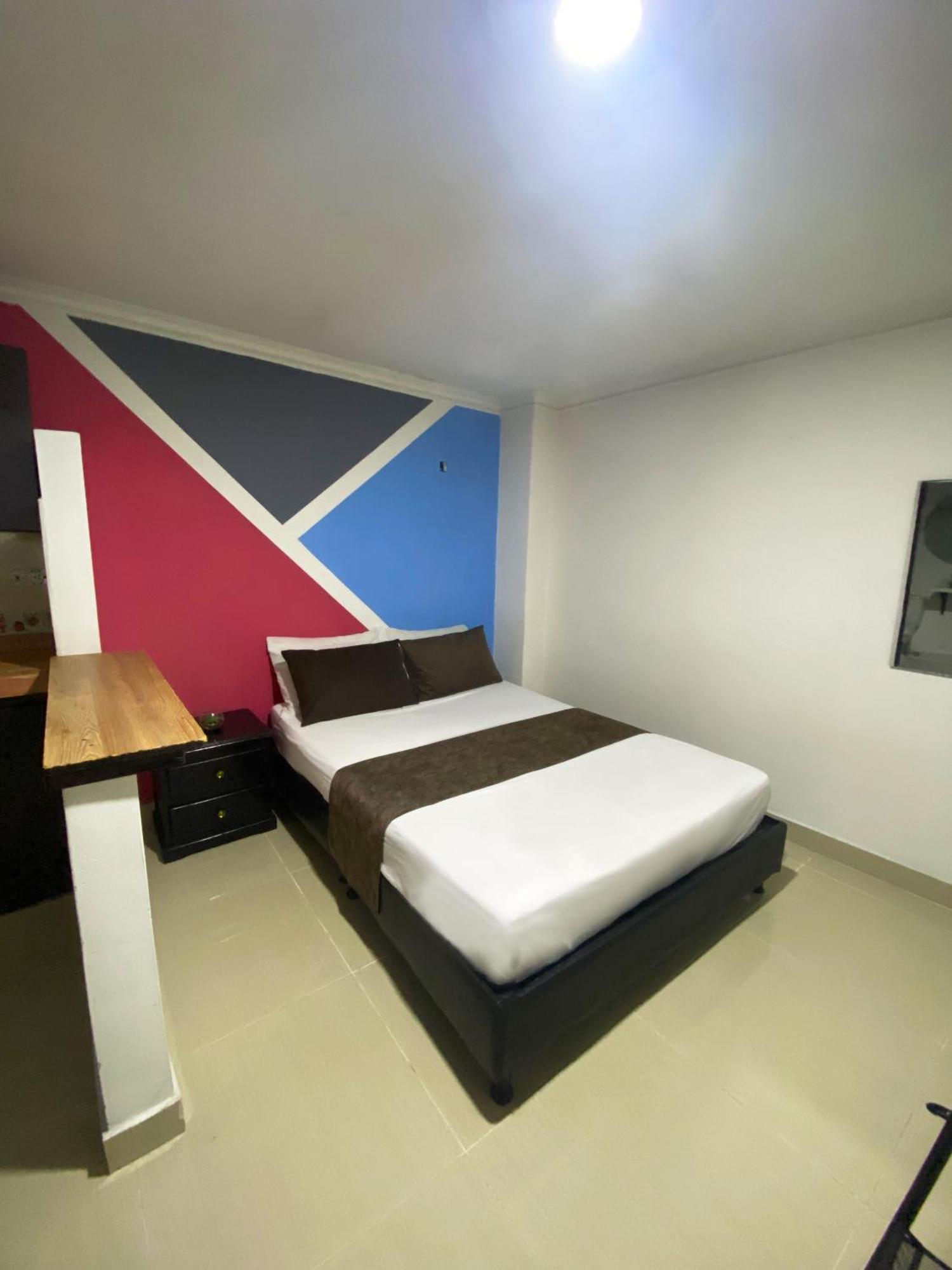 33 Hotel Bulerias Medellín Extérieur photo