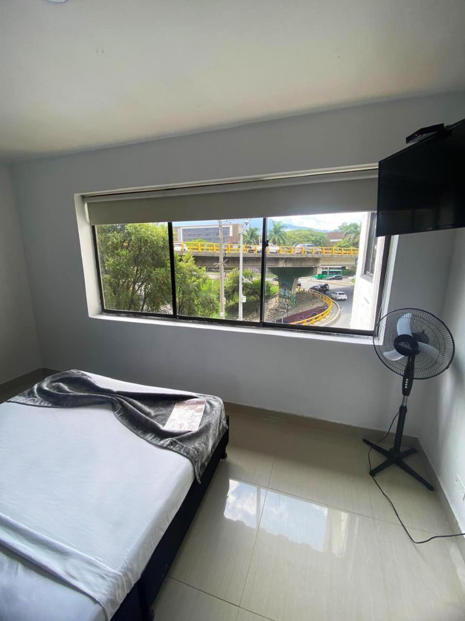 33 Hotel Bulerias Medellín Extérieur photo